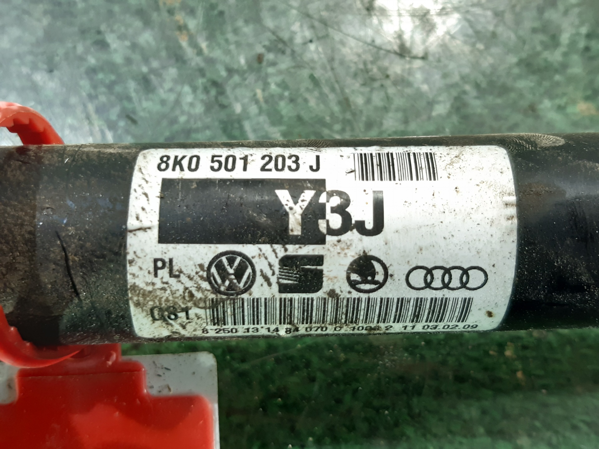 AUDI A5 8T (2007-2016) Taka oikea vetoakseli 8K0501203J 24025963