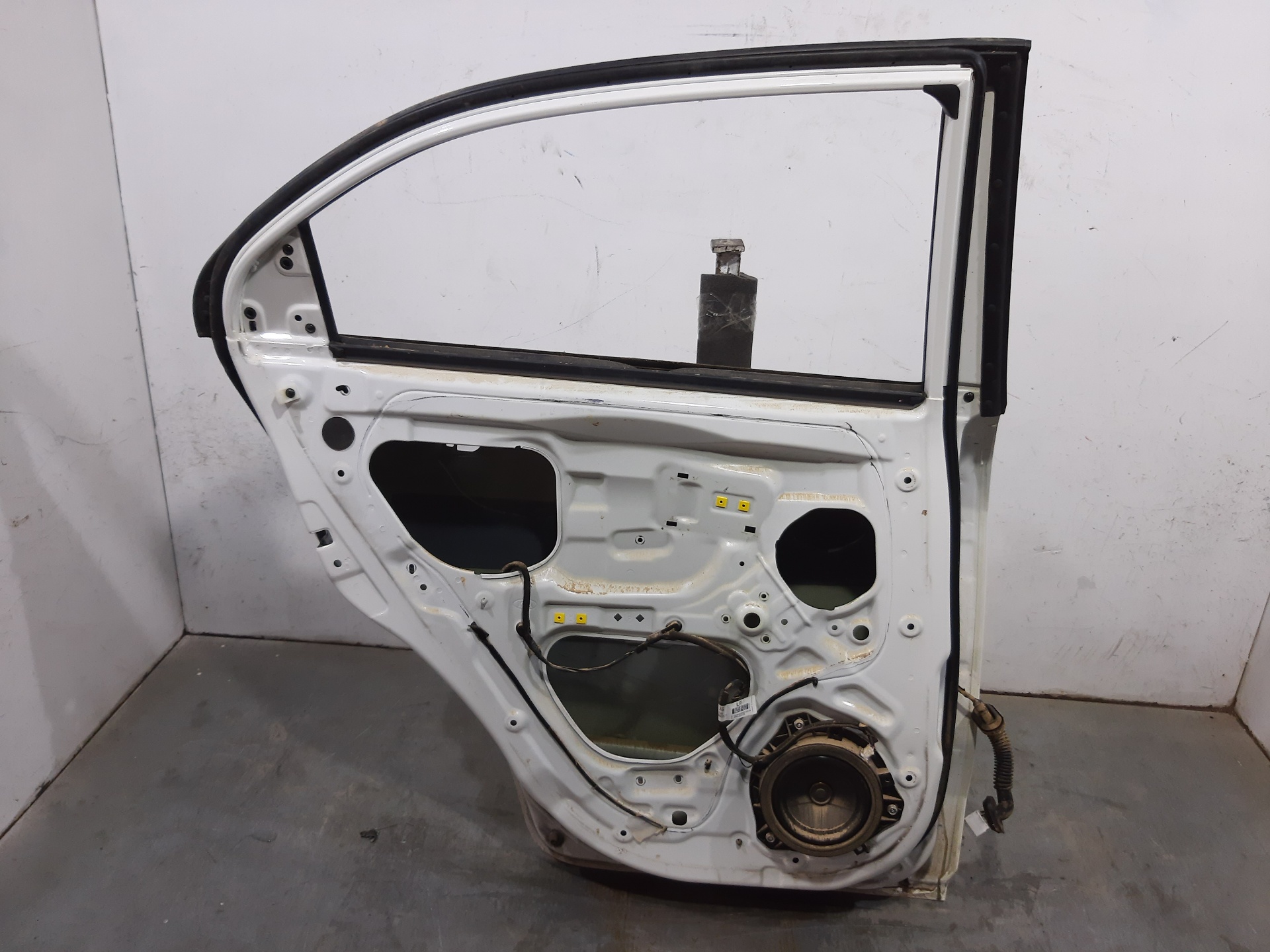 KIA Rio 3 generation (2011-2017) Rear Left Door 770031W210 24053454