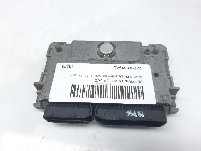 SEAT Ibiza 4 generation (2008-2017) Moottorin ohjausyksikkö ECU 03E906019AL 18479391