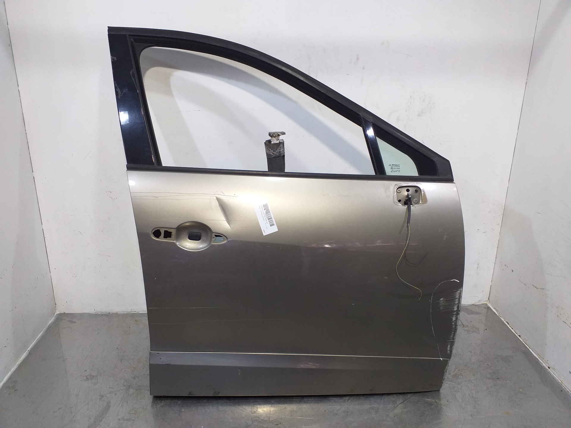 RENAULT Scenic 3 generation (2009-2015) Front Right Door 801008349R 24298652