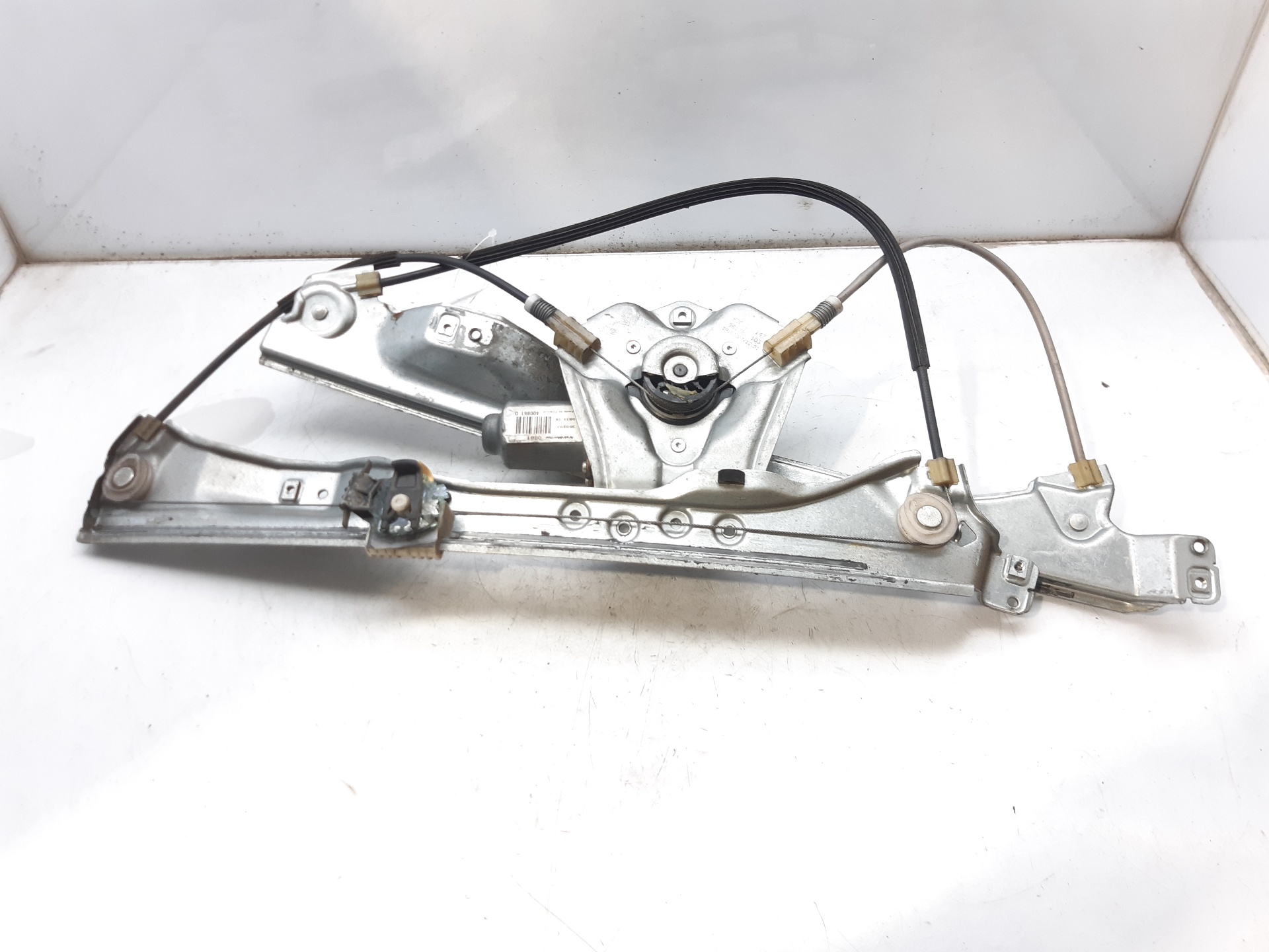 RENAULT Clio 2 generation (1998-2013) Vindusregulator foran høyre dør 8200291147 18722412