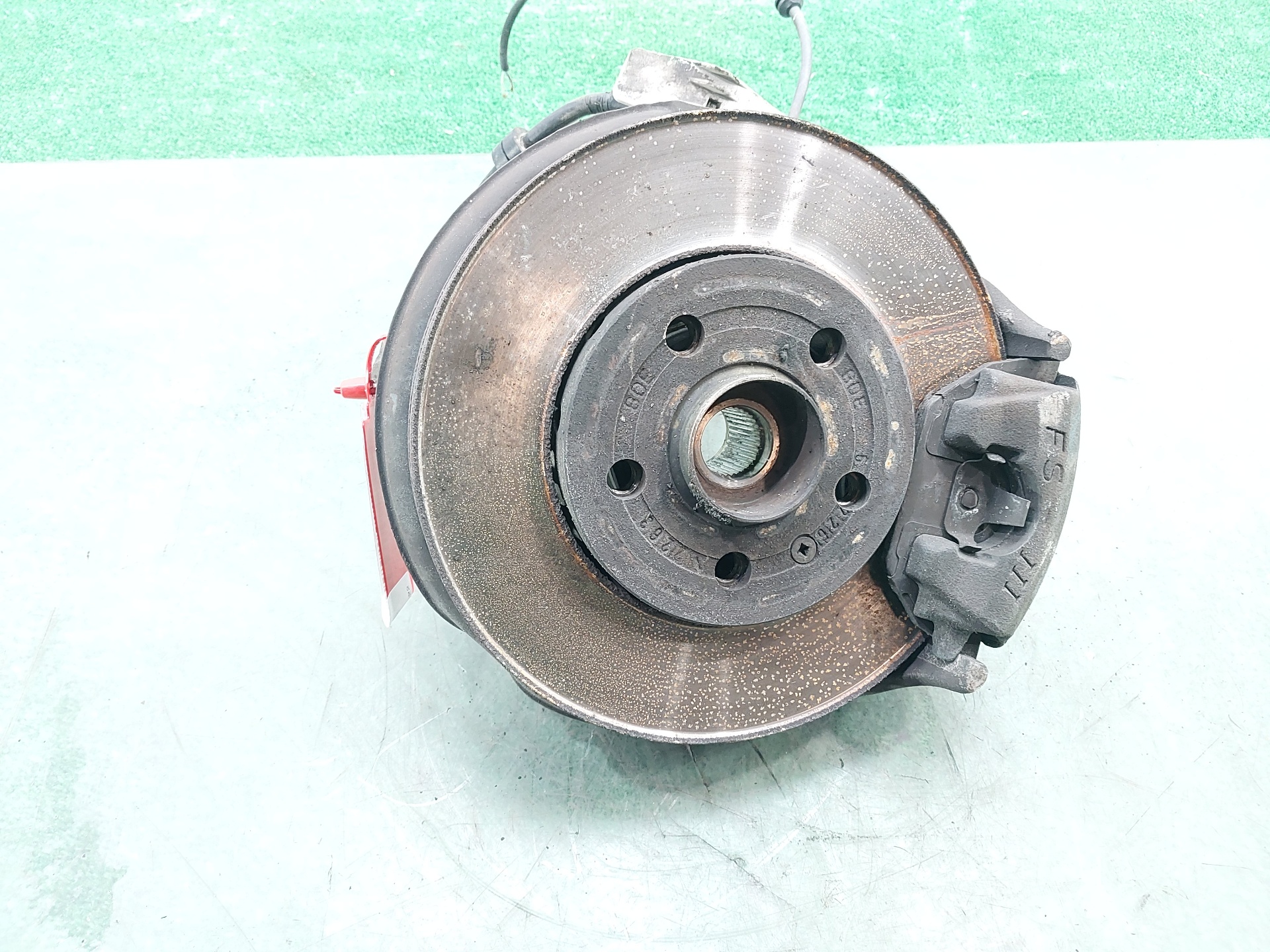 SEAT Ibiza 3 generation (2002-2008) Front Right Wheel Hub 6Q0407256AC 26333640