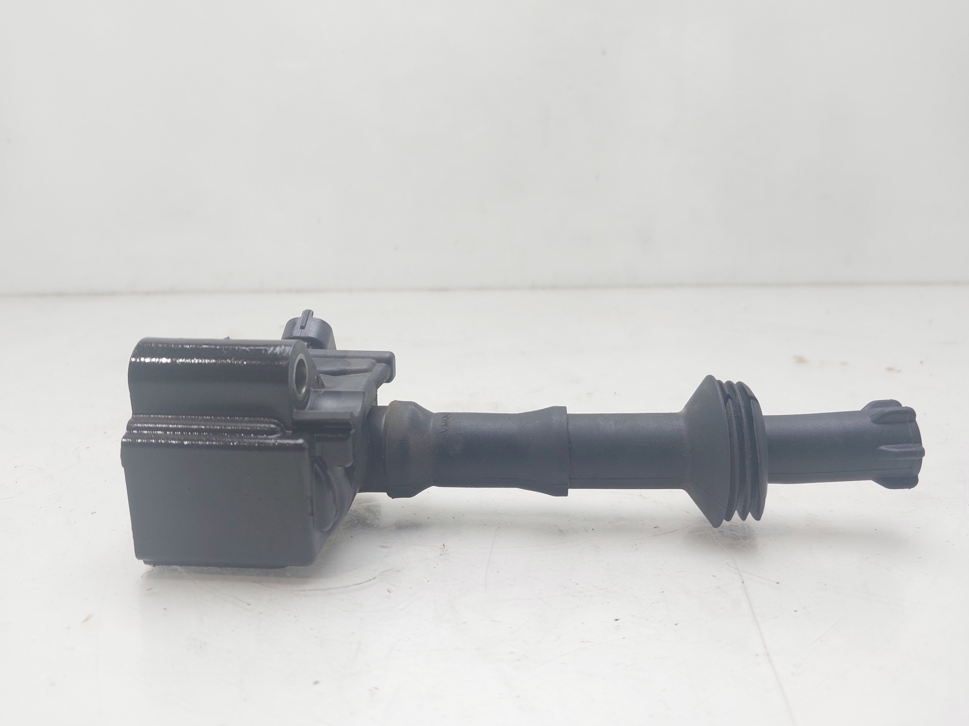 PEUGEOT 3008 1 generation (2010-2016) High Voltage Ignition Coil 9808653680 24960007