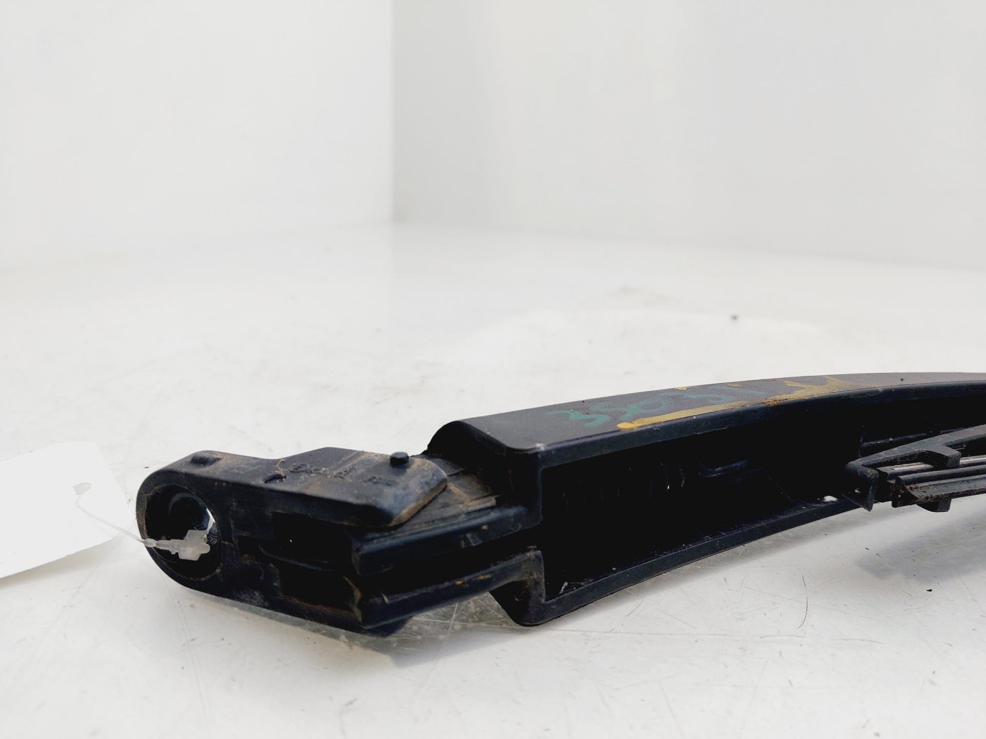 HYUNDAI i30 FD (1 generation) (2007-2012) Tailgate Window Wiper Arm 988112L000 25614917