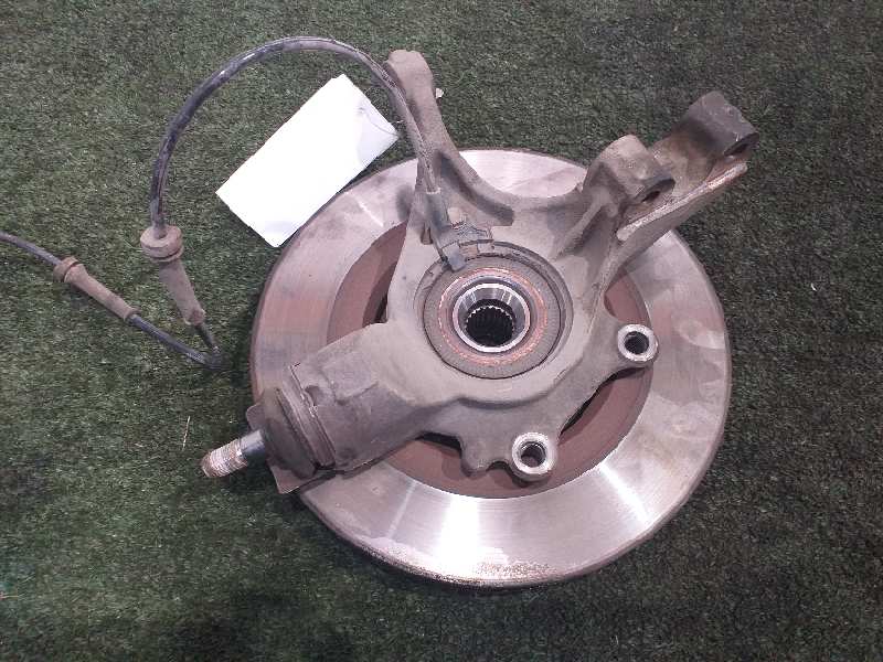 CITROËN C4 1 generation (2004-2011) Front Left Wheel Hub 364696 20189205