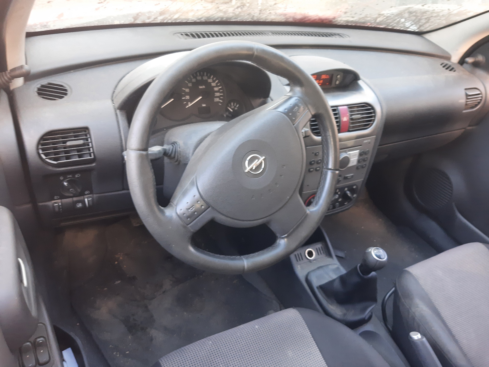 OPEL Corsa C (2000-2006) Голова двигателя 55351328 27401058