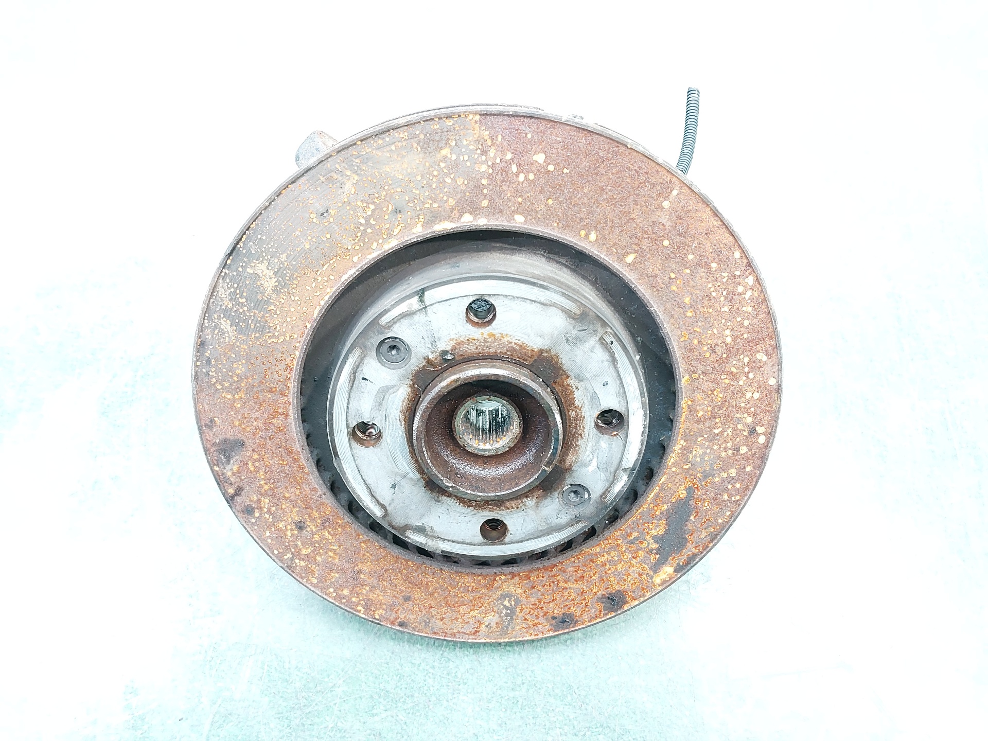 CITROËN C3 1 generation (2002-2010) Front Right Wheel Hub 1607557580 25435322