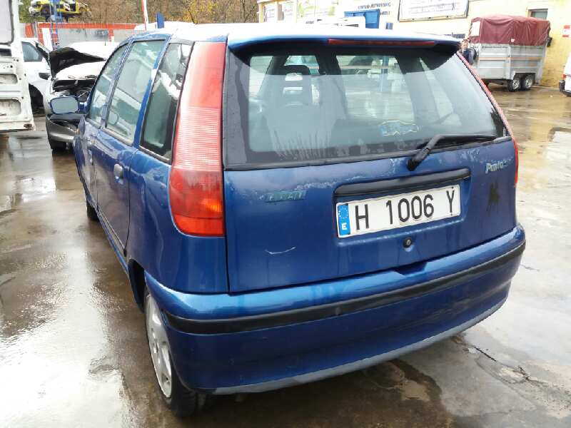 FIAT Punto 1 generation (1993-1999) Priekšējā labā spārna pagrieziena signāls 7732479 24124164