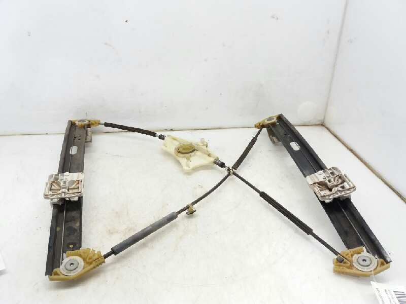 SEAT Leon 3 generation (2012-2020) Front Right Door Window Regulator 5F4837462D 20180453