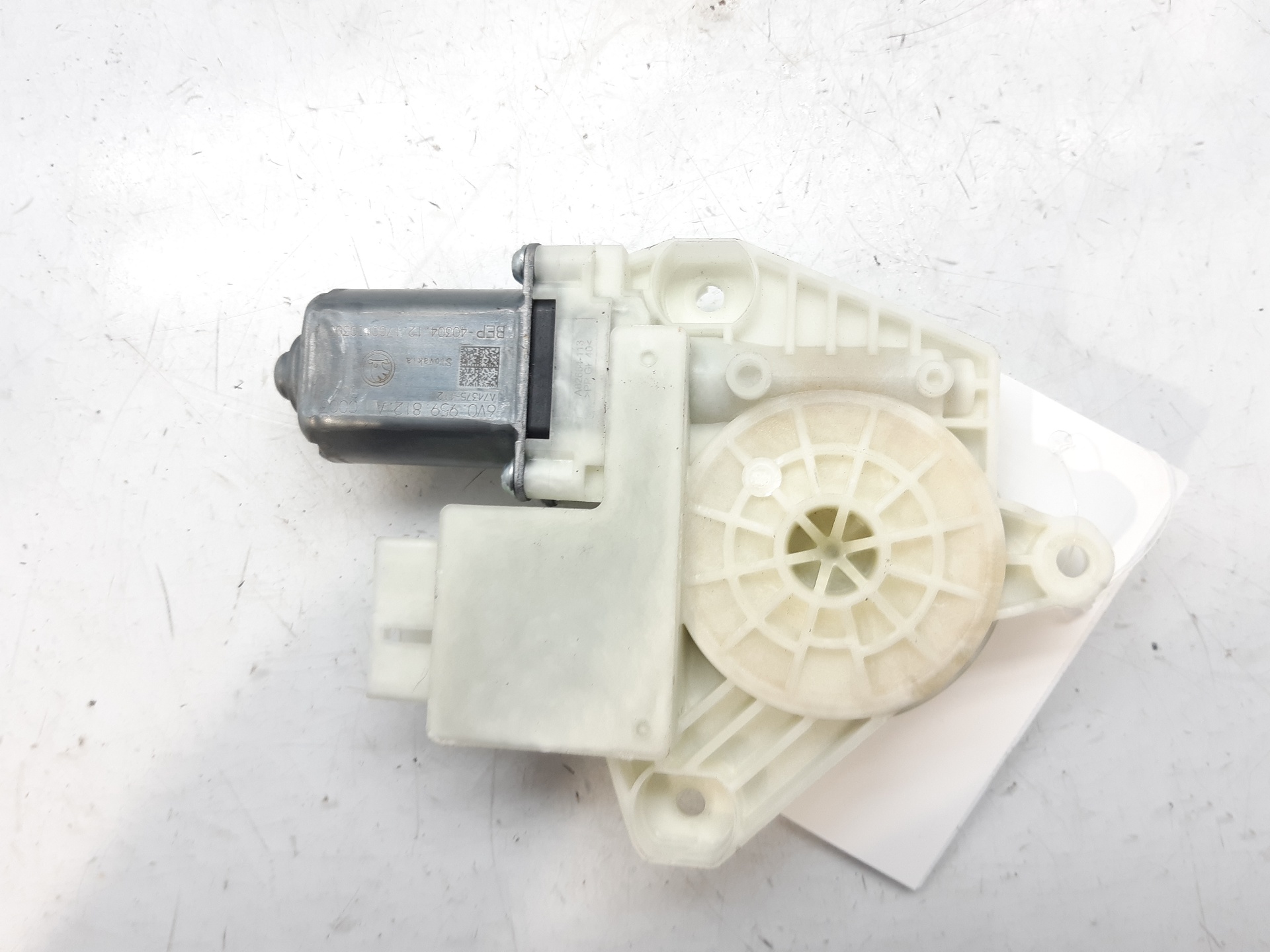 SKODA Yeti 1 generation (2009-2018) Rear Right Door Window Control Motor 6V0959812A 20789102