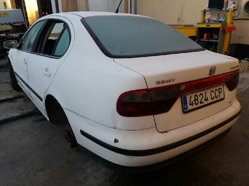 SEAT Toledo 2 generation (1999-2006) Priekinis dešinys saugos diržas 33009583 20175860