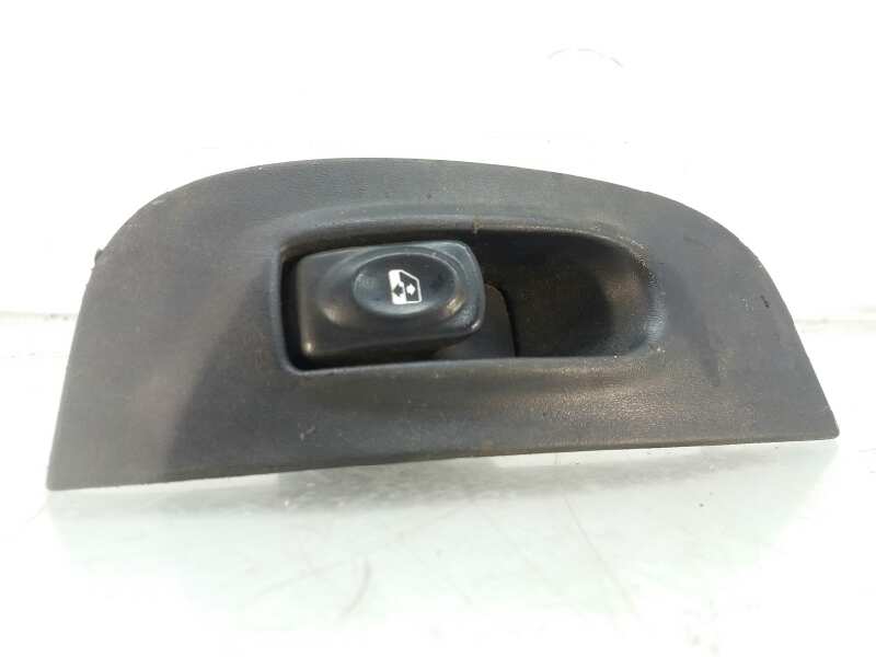 RENAULT Megane 1 generation (1995-2003) Främre höger dörrfönsterbrytare 8200181700 24122208