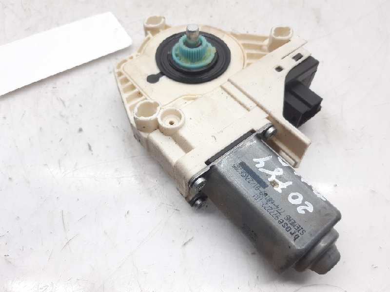 AUDI Q7 4L (2005-2015) Rear Right Door Window Control Motor 4L0959802B 18550867