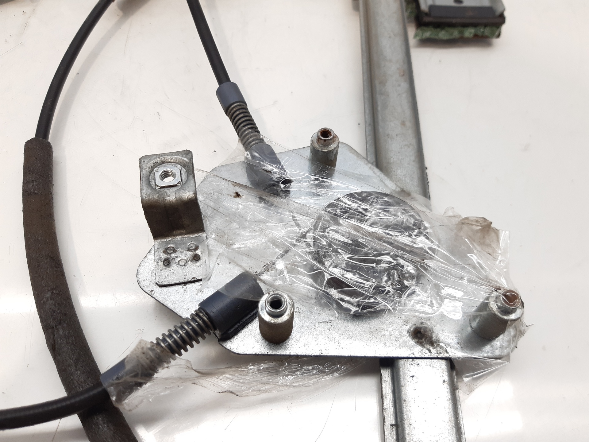 Elevalunas delantero derecho 204D4 51333448250 de Bmw X3 (e83) 2004-2007 150 CV - pieza usada