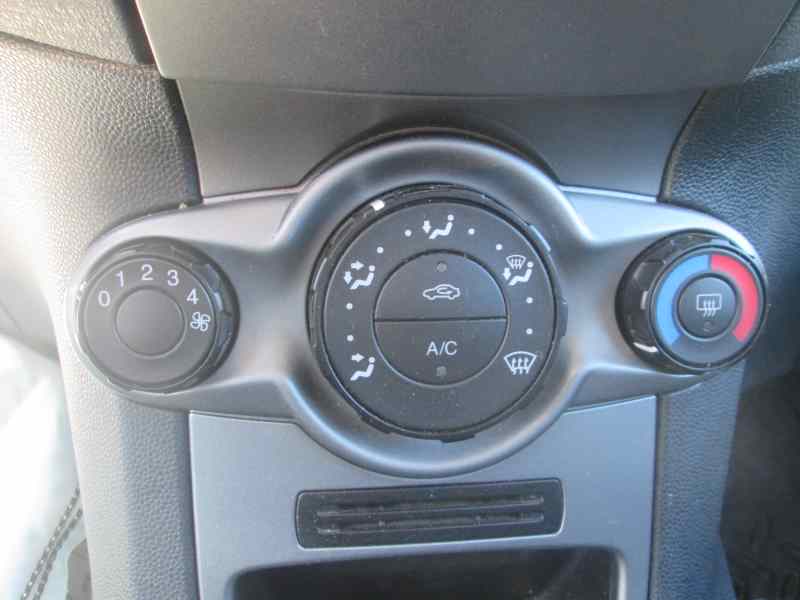 FORD Fiesta 5 generation (2001-2010) Стеклоподъемник передней правой двери 8A61B045H16AG 20165943
