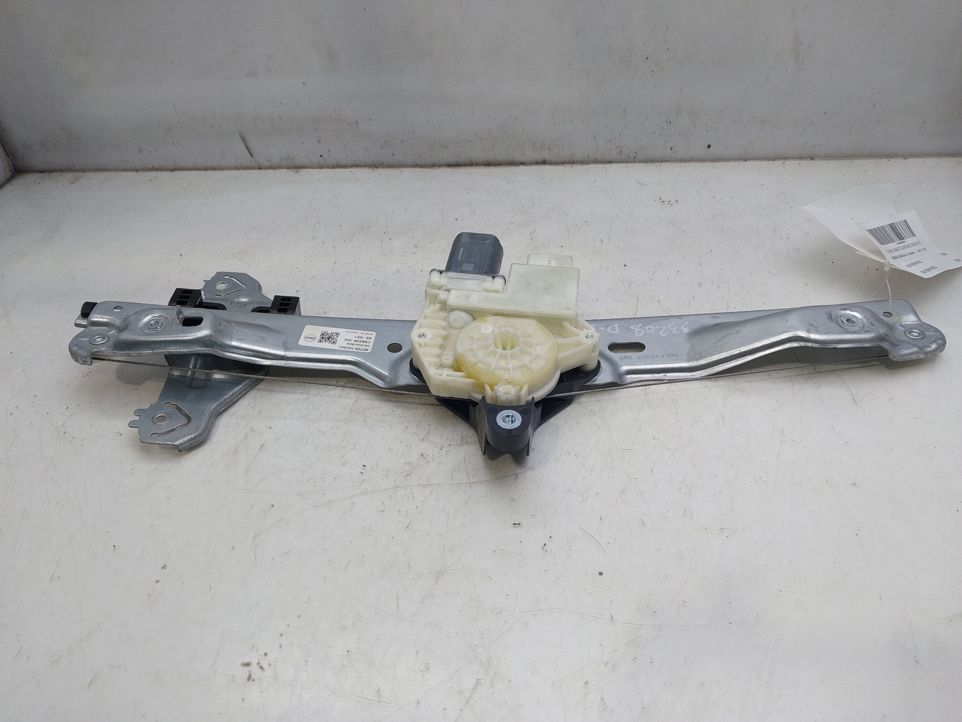 NISSAN Qashqai 2 generation (2013-2023) Front Right Door Window Regulator 80700HV00C 24149663