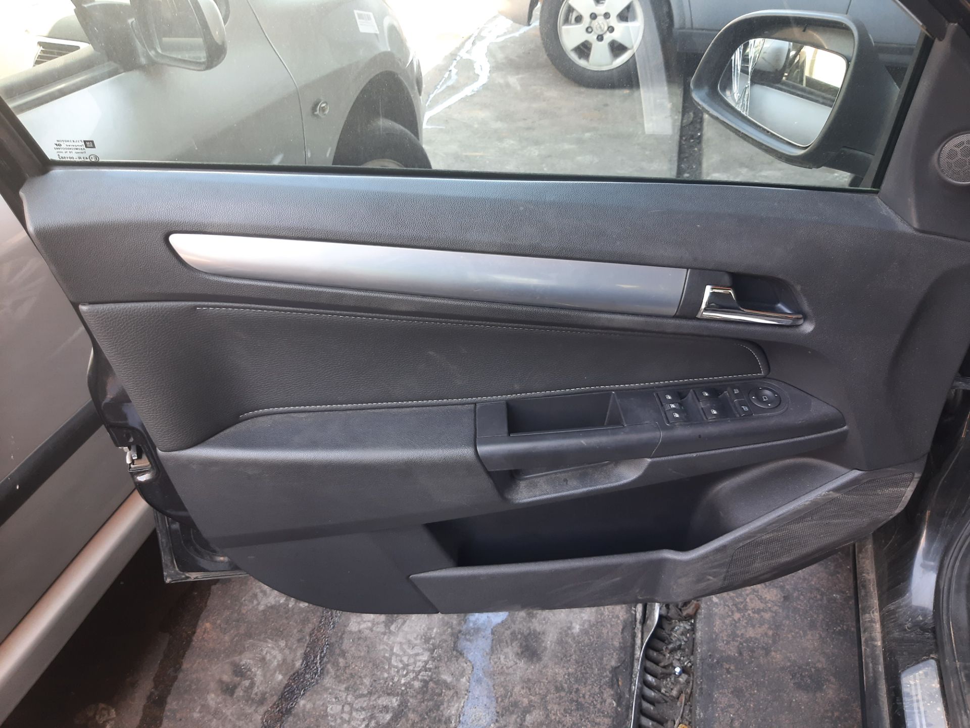 OPEL Astra H (2004-2014) Jobb hátsó ajtó zárja 13210739 25690753