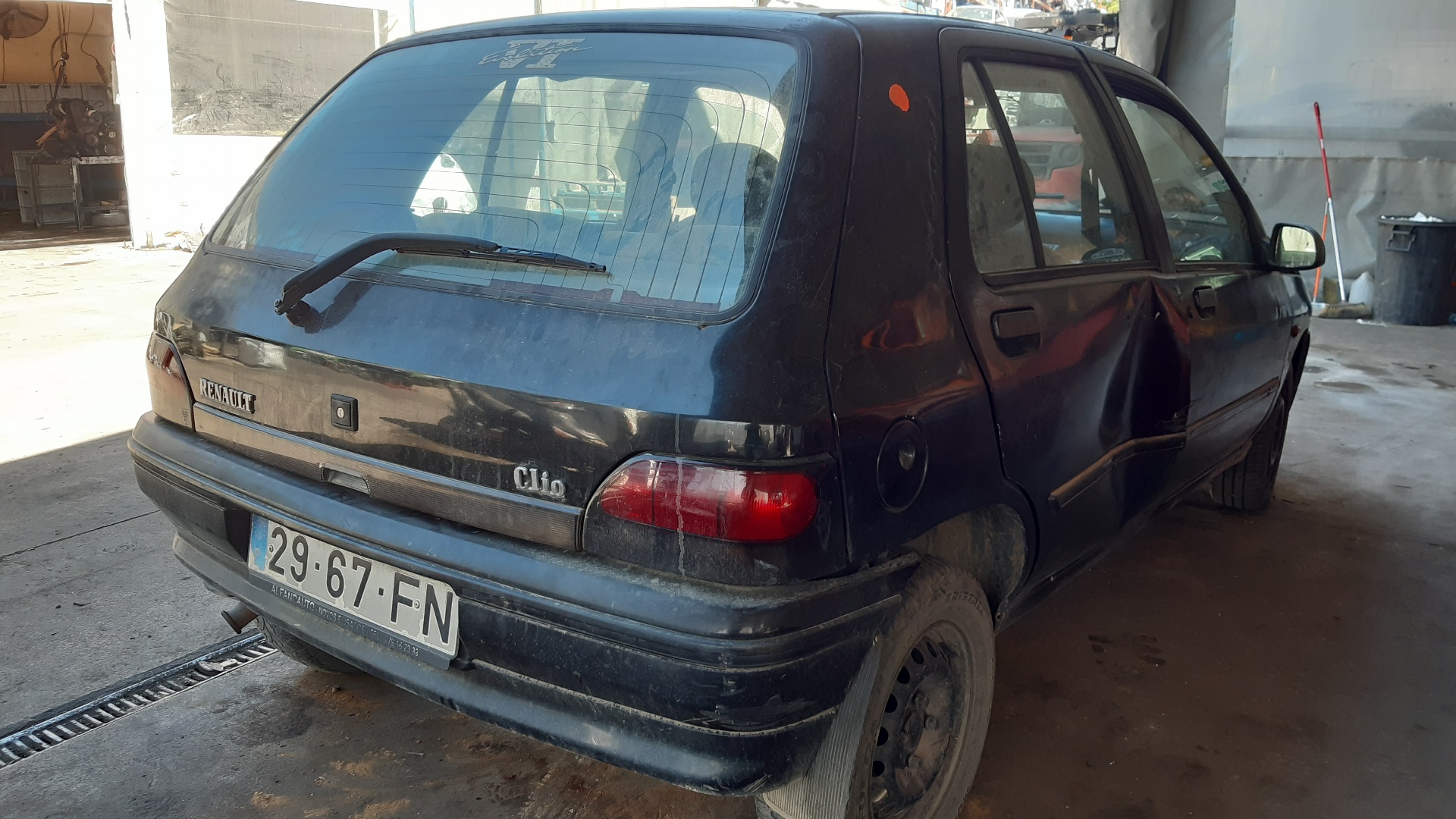 RENAULT Clio 1 generation (1990-1998) Forlygte forreste højre 287 18690935