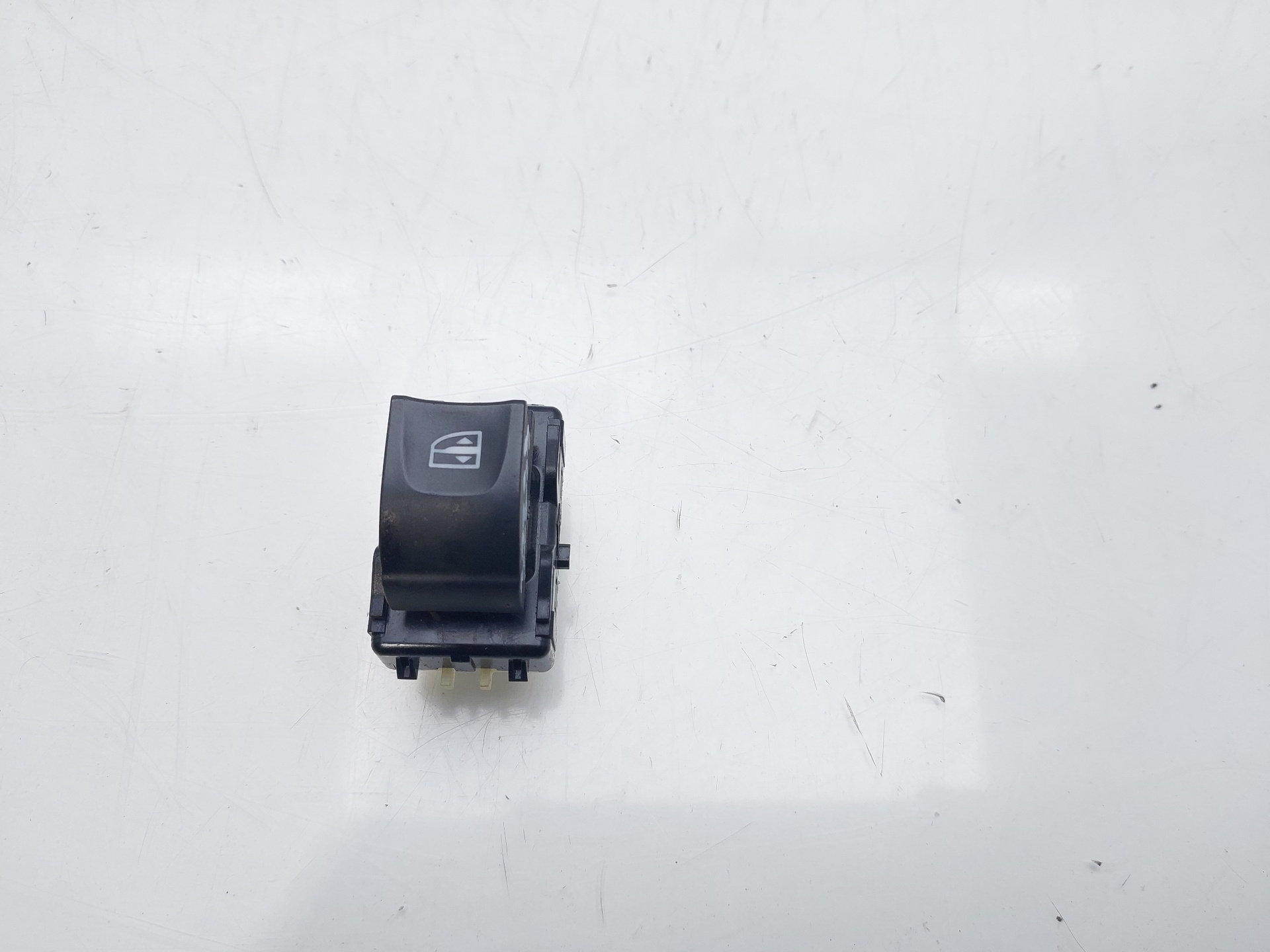 RENAULT Clio 3 generation (2005-2012) Front Right Door Window Switch 254218614R 23050569