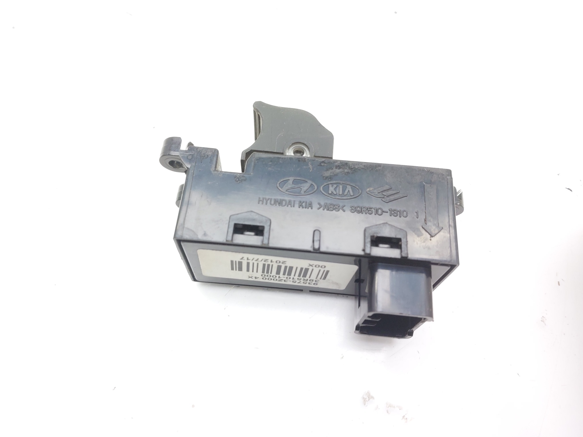 HYUNDAI i40 VF (1 generation) (2011-2020) Front Right Door Window Switch 935753Z000 24119307