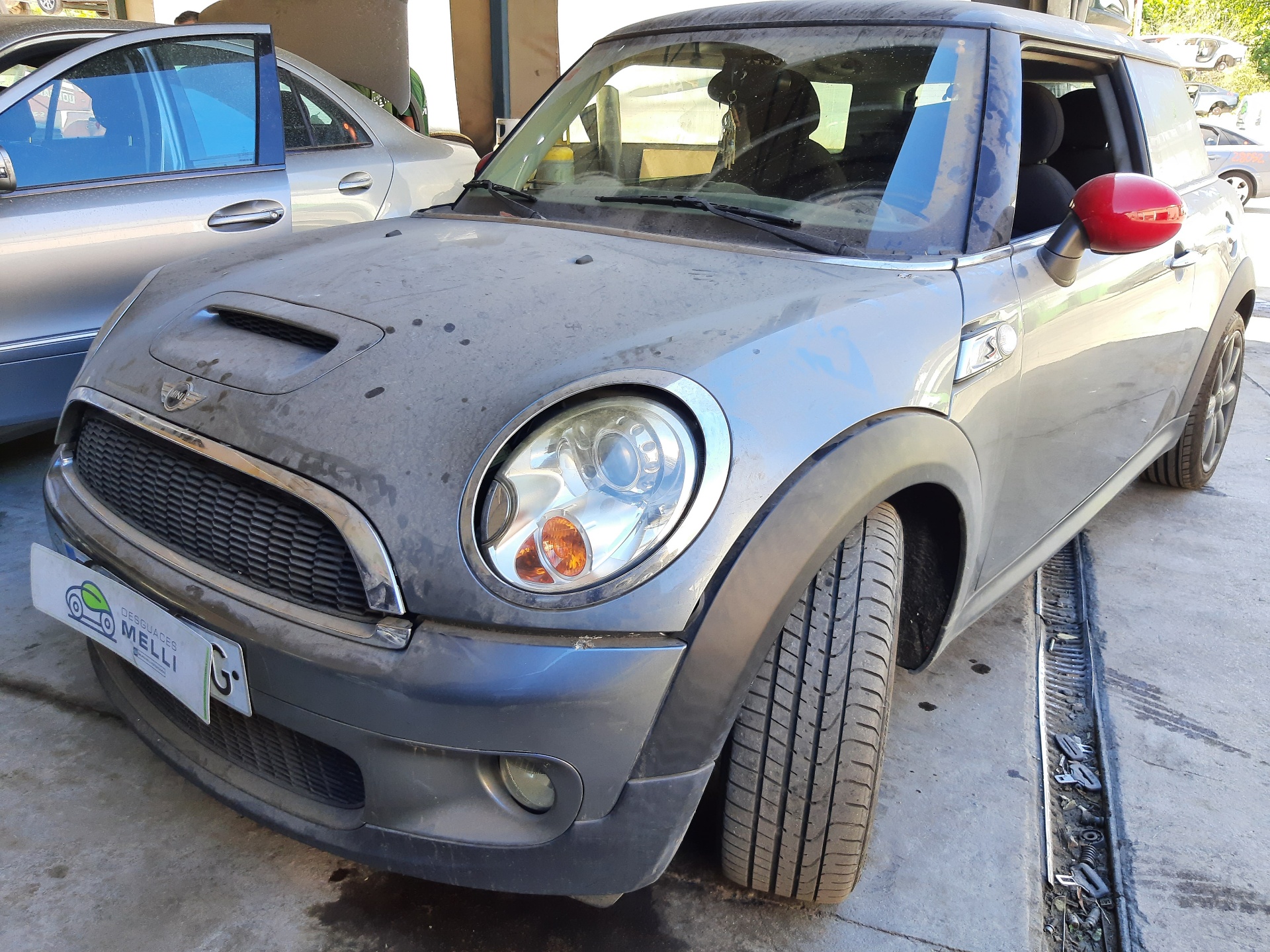 MINI Cooper R56 (2006-2015) Кронштейн ручки передней левой двери 275371705 22432216