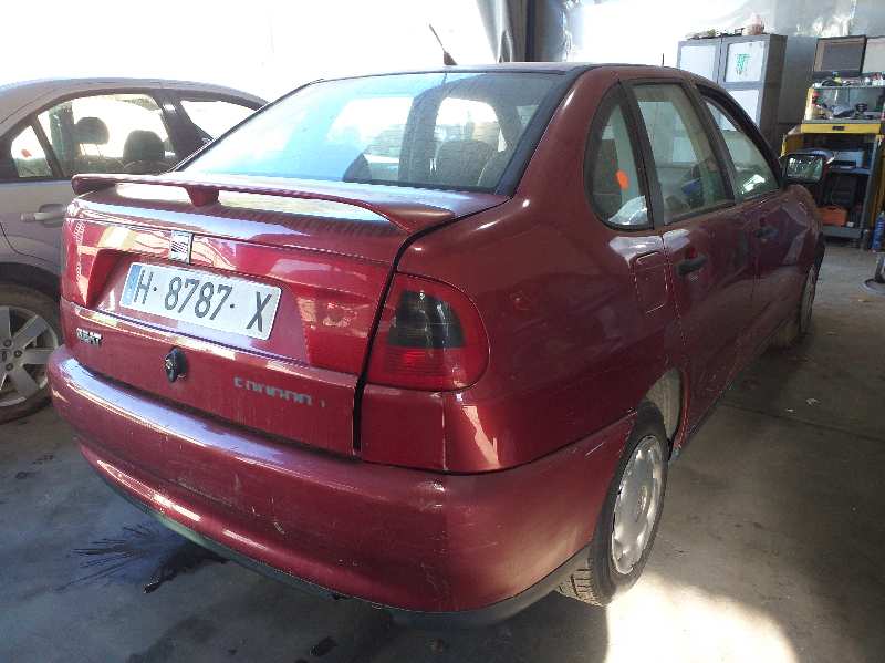 SEAT Ibiza 2 generation (1993-2002) Зеркало передней левой двери 8794012B00 18596833