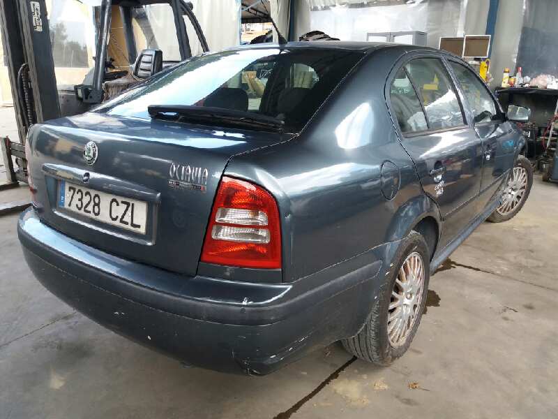 SKODA Octavia 1 generation (1996-2010) Priekšējās kreisās durvis 1U4831051 18370379