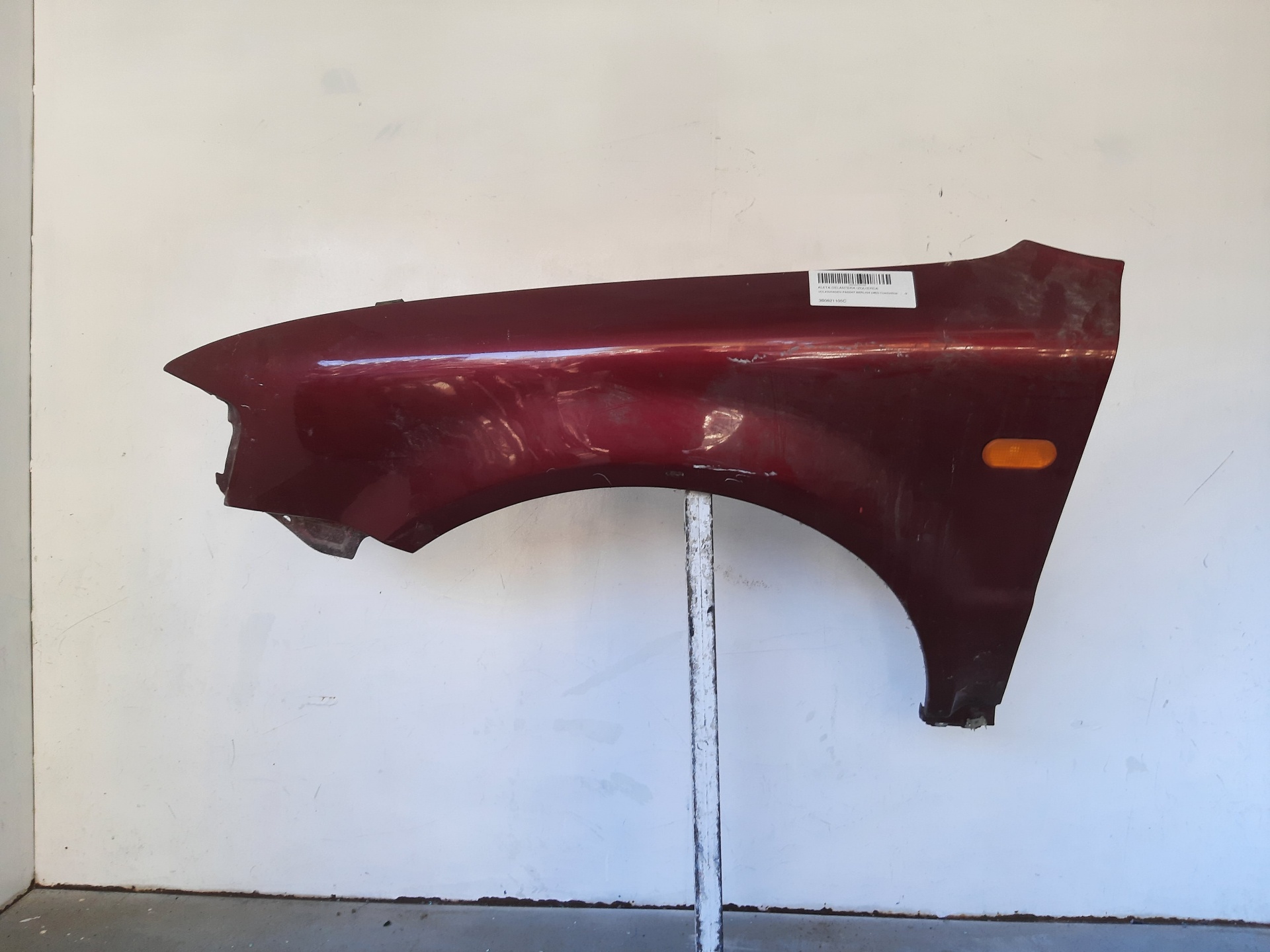 VOLKSWAGEN Passat B5 (1996-2005) Front Left Fender 3B0821105C 22455885