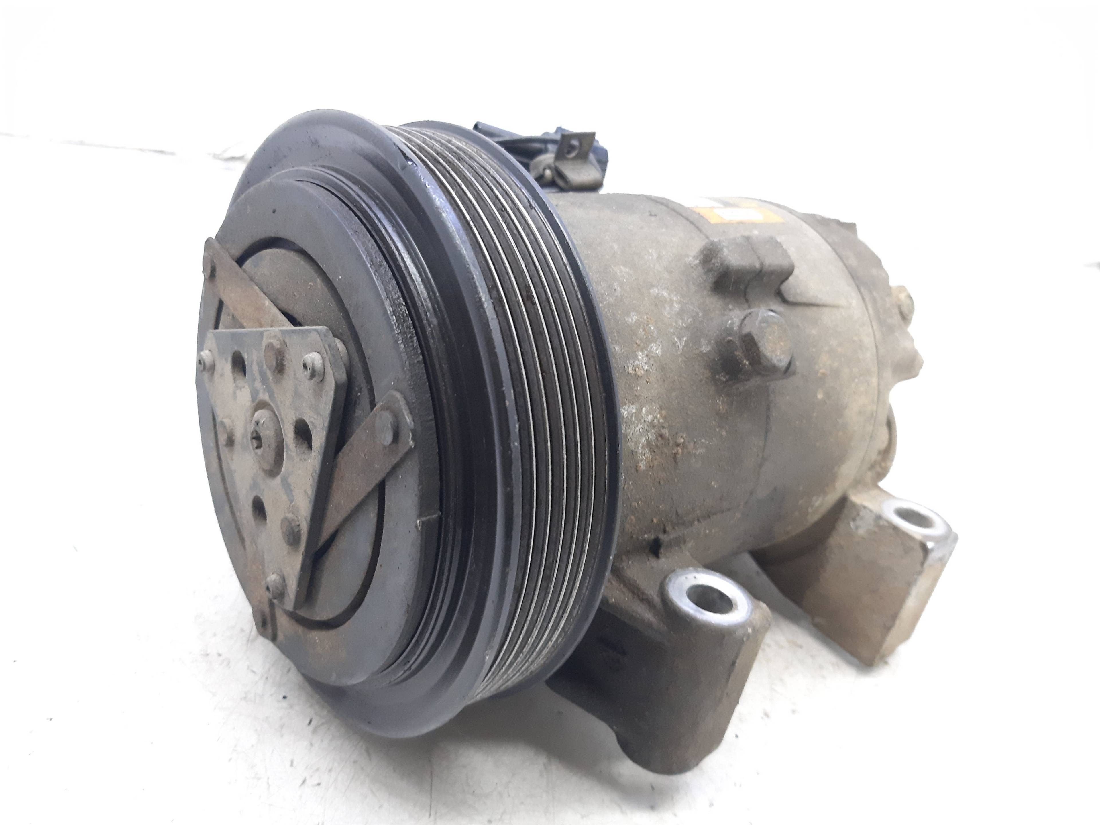 NISSAN Almera N16 (2000-2006) Hасос кондиционера 926009F510 24132968