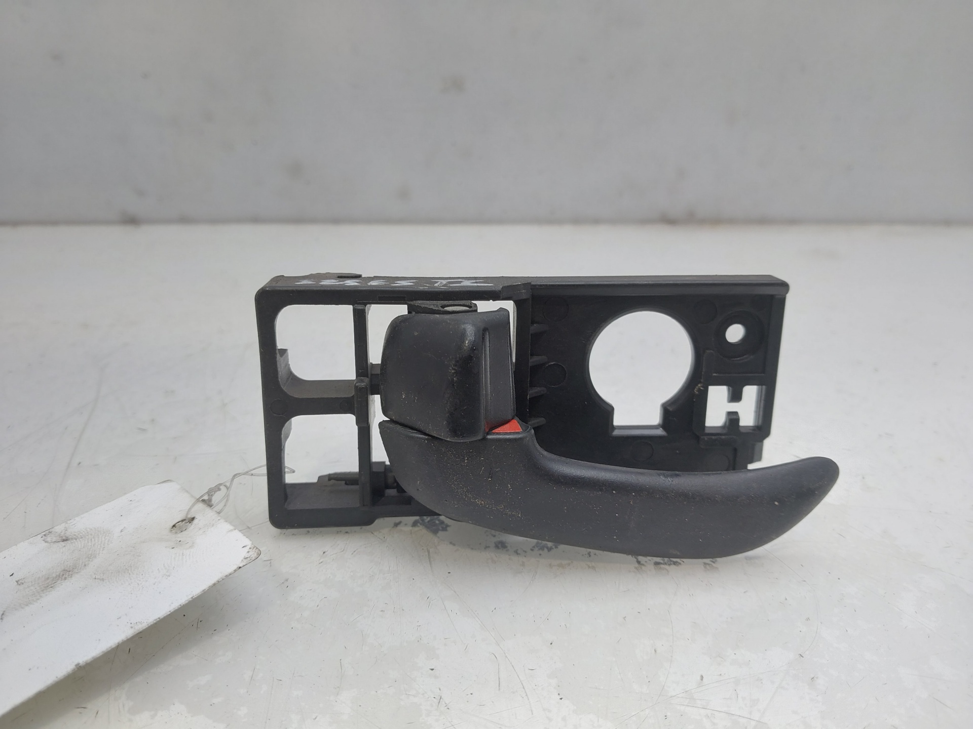 HYUNDAI i10 1 generation (2007-2013) Left Rear Internal Opening Handle 826130X000 22915783