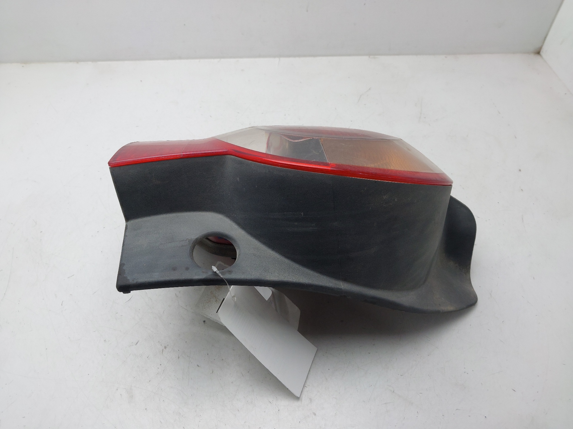 Rear lamp lh K9K766 8200538786 de Renault Modus / grand modus (f/jp0_) 2004-2008 - pieza usada