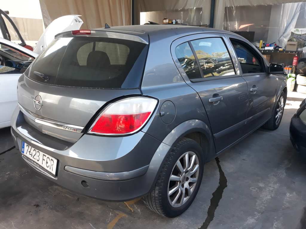 OPEL Astra J (2009-2020) Топливная рейка 0445214094 18425817