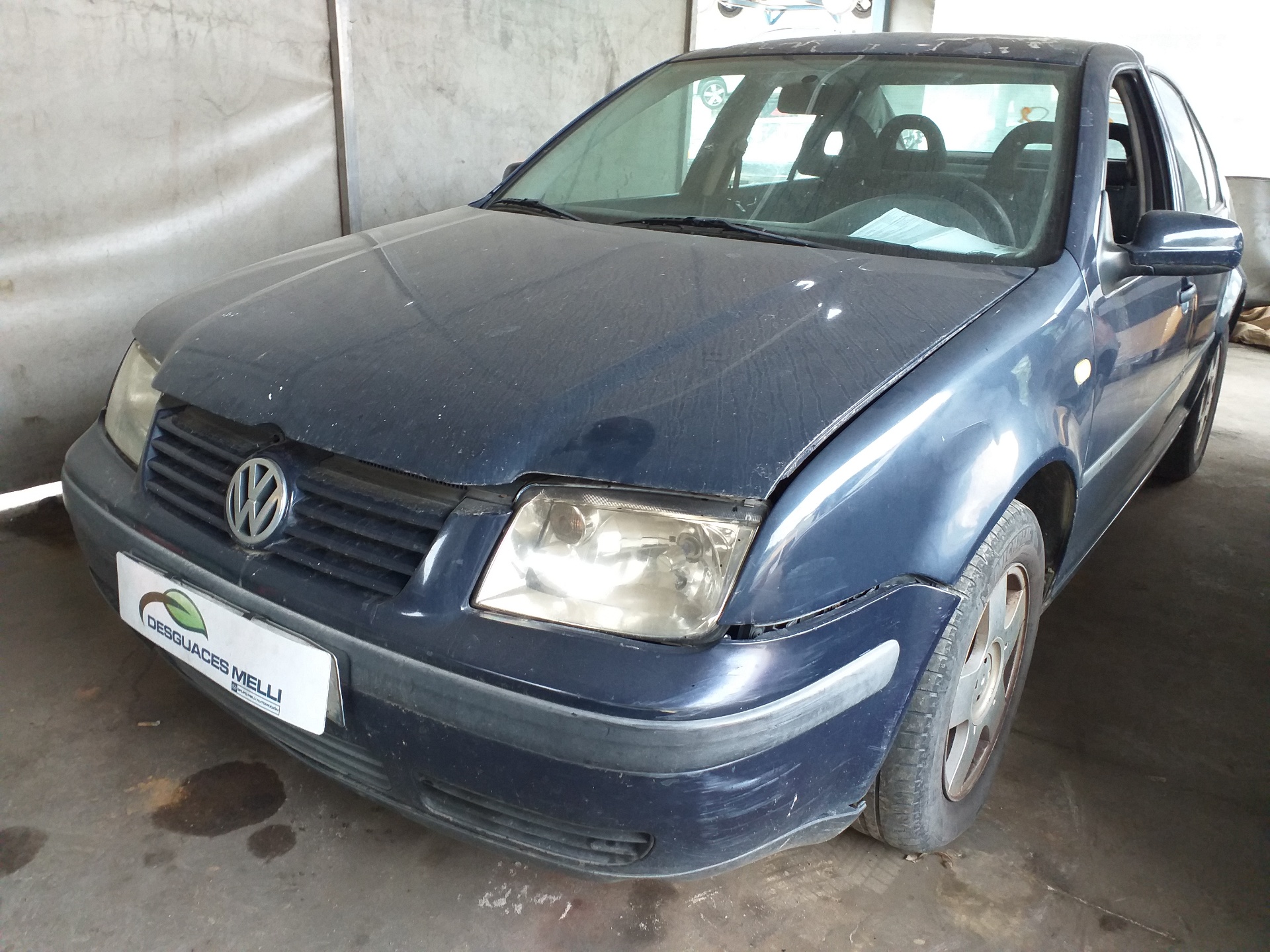 VOLKSWAGEN Bora 1 generation (1998-2005) Стеклоподъемник передней левой двери 1J4837755E 18694931