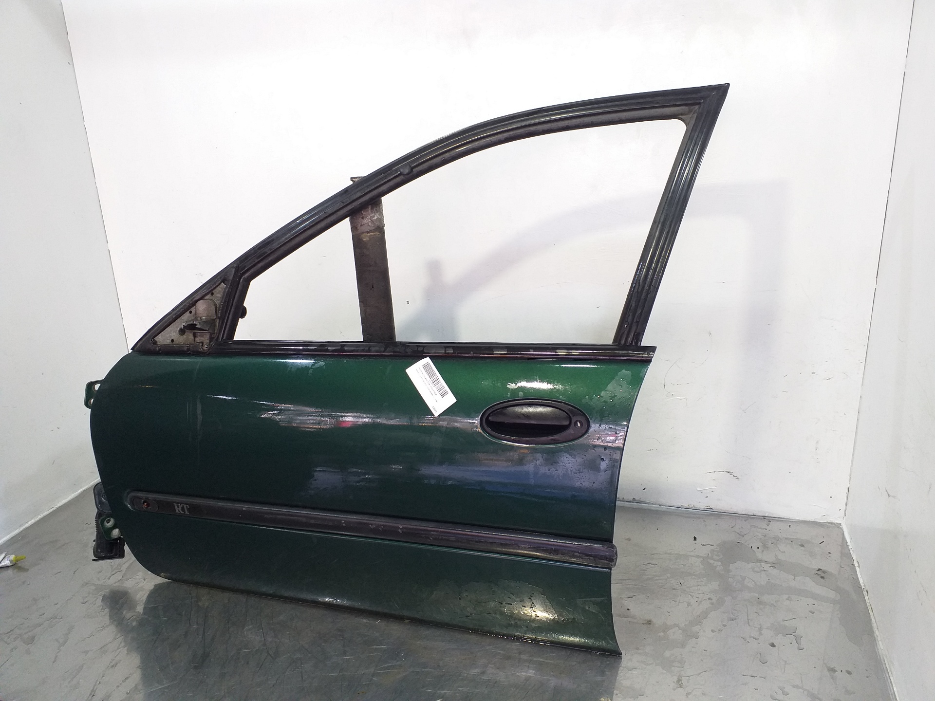 TOYOTA Laguna 1 generation (1993-2001) Front Left Door 7751471385 23283414