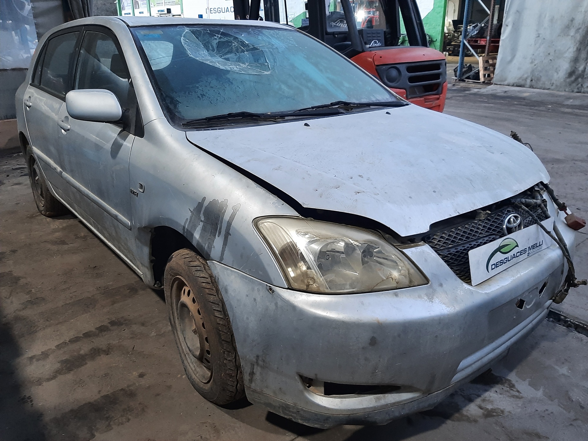 TOYOTA Corolla E120 (2000-2008) Oikean etuoven ikkunansäädin 6981002130 22029449