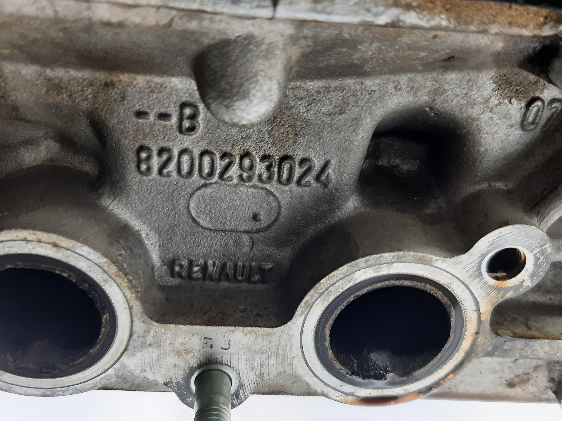 RENAULT Modus 1 generation (2004-2012) Голова двигателя 8200293024 24983471