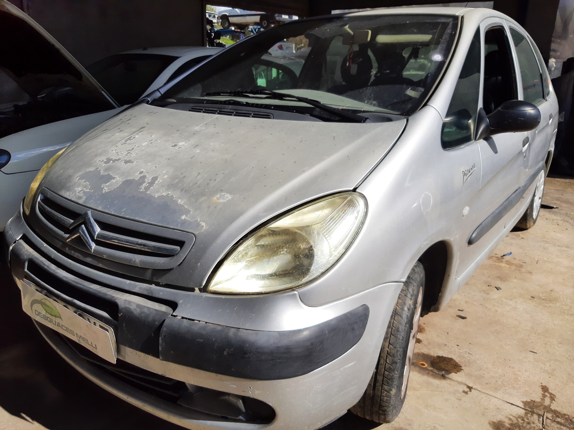 CITROËN Xsara Picasso 1 generation (1999-2010) Решетка радиатора 9650059677 22601553