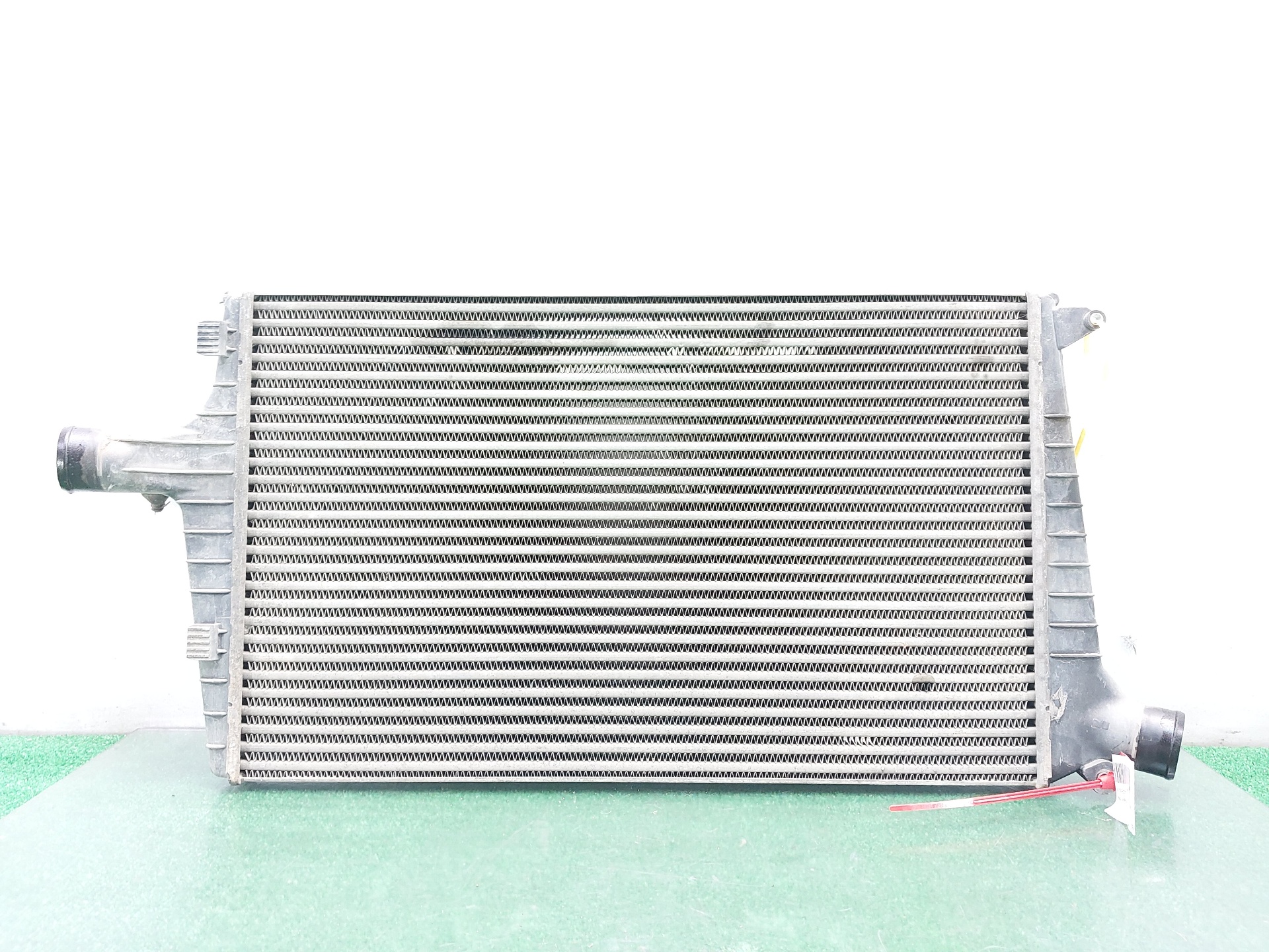 AUDI A6 C5/4B (1997-2004) Радиатор интеркулера 4B0145805A 24952683