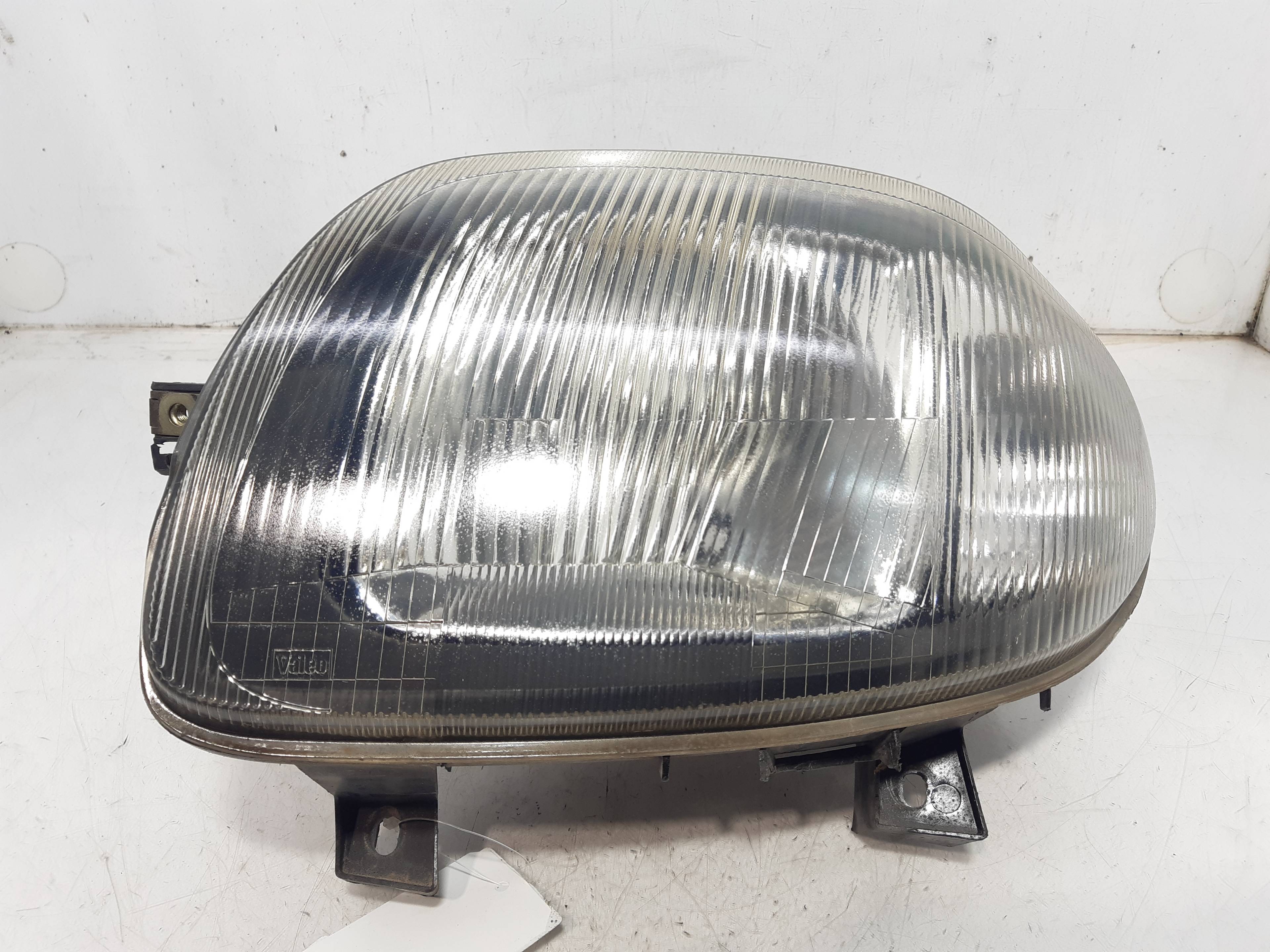 RENAULT Clio 3 generation (2005-2012) Front Right Headlight 7701045169 23798641