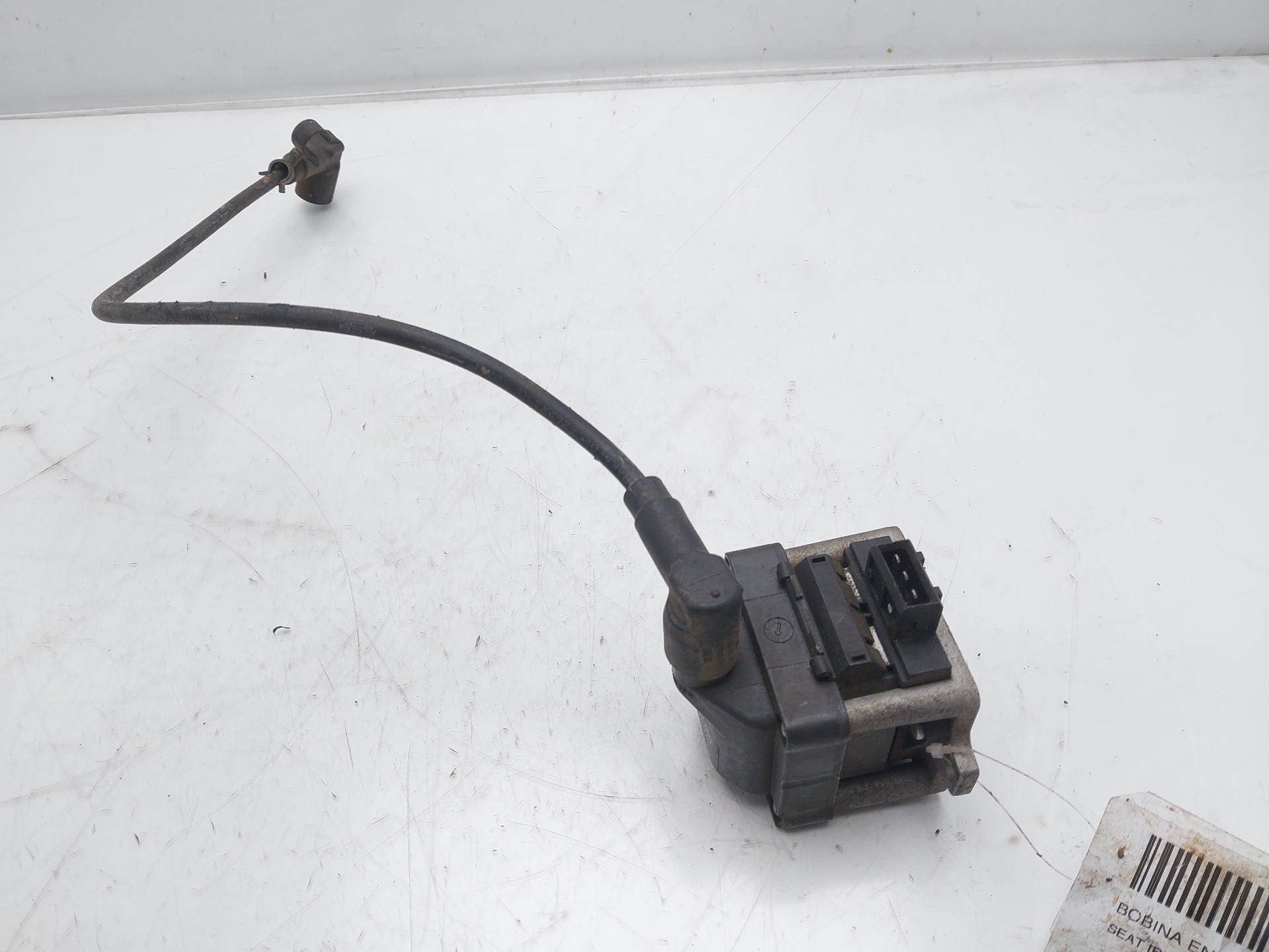 SEAT Ibiza 2 generation (1993-2002) High Voltage Ignition Coil 3705010CJA 24760638