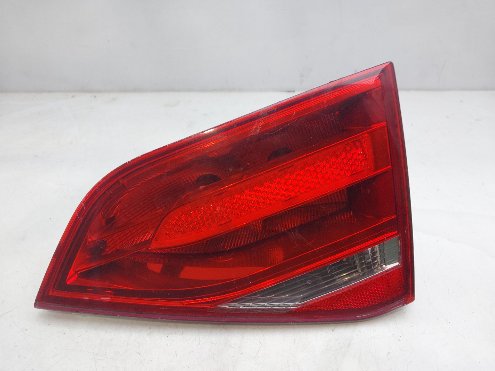 AUDI A4 B8/8K (2011-2016) Rear Left Taillight 8K5945094 23717552
