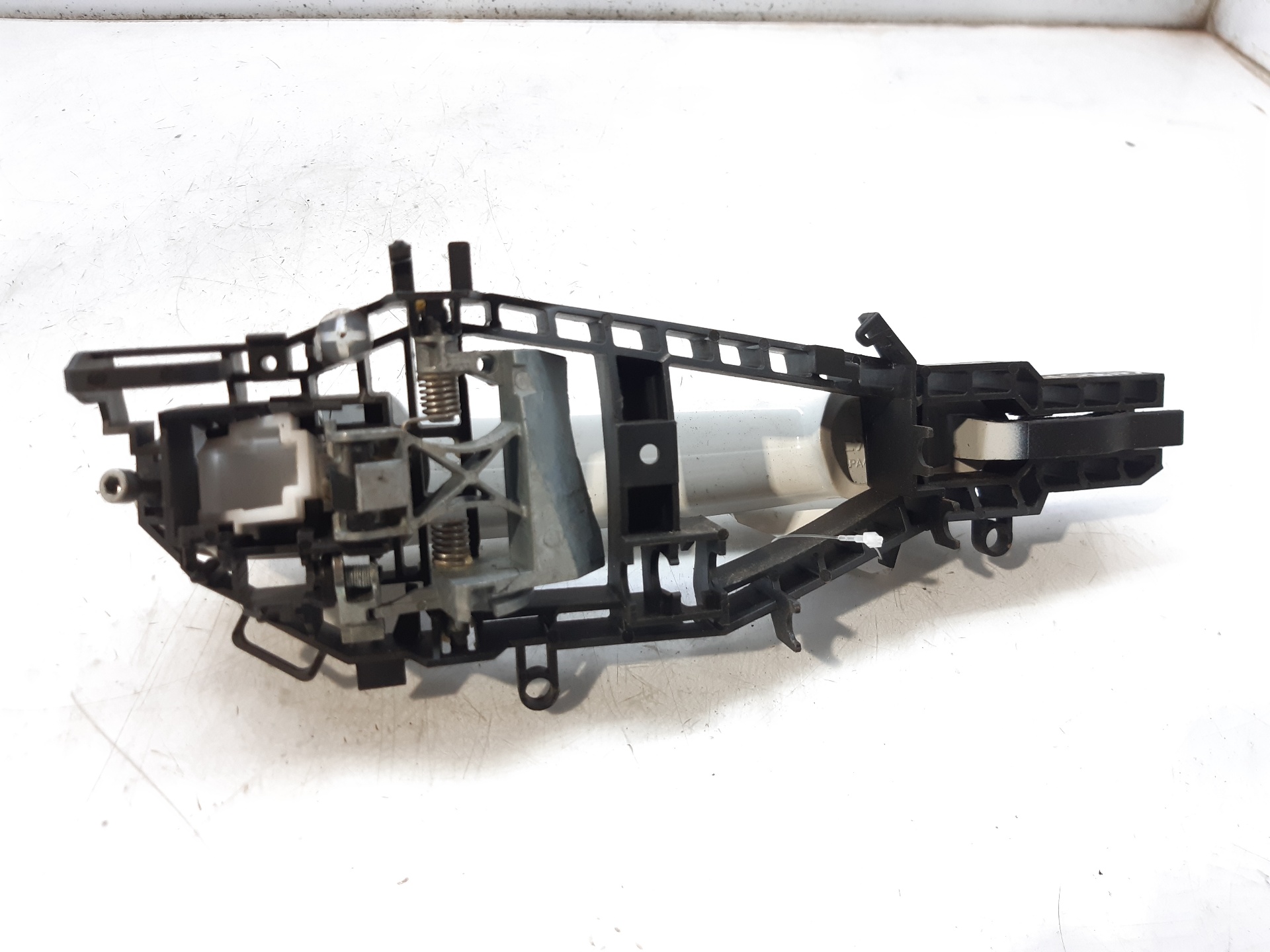 BMW 1 Series F20/F21 (2011-2020) Наружная ручка задней левой двери 51227321841 18735890