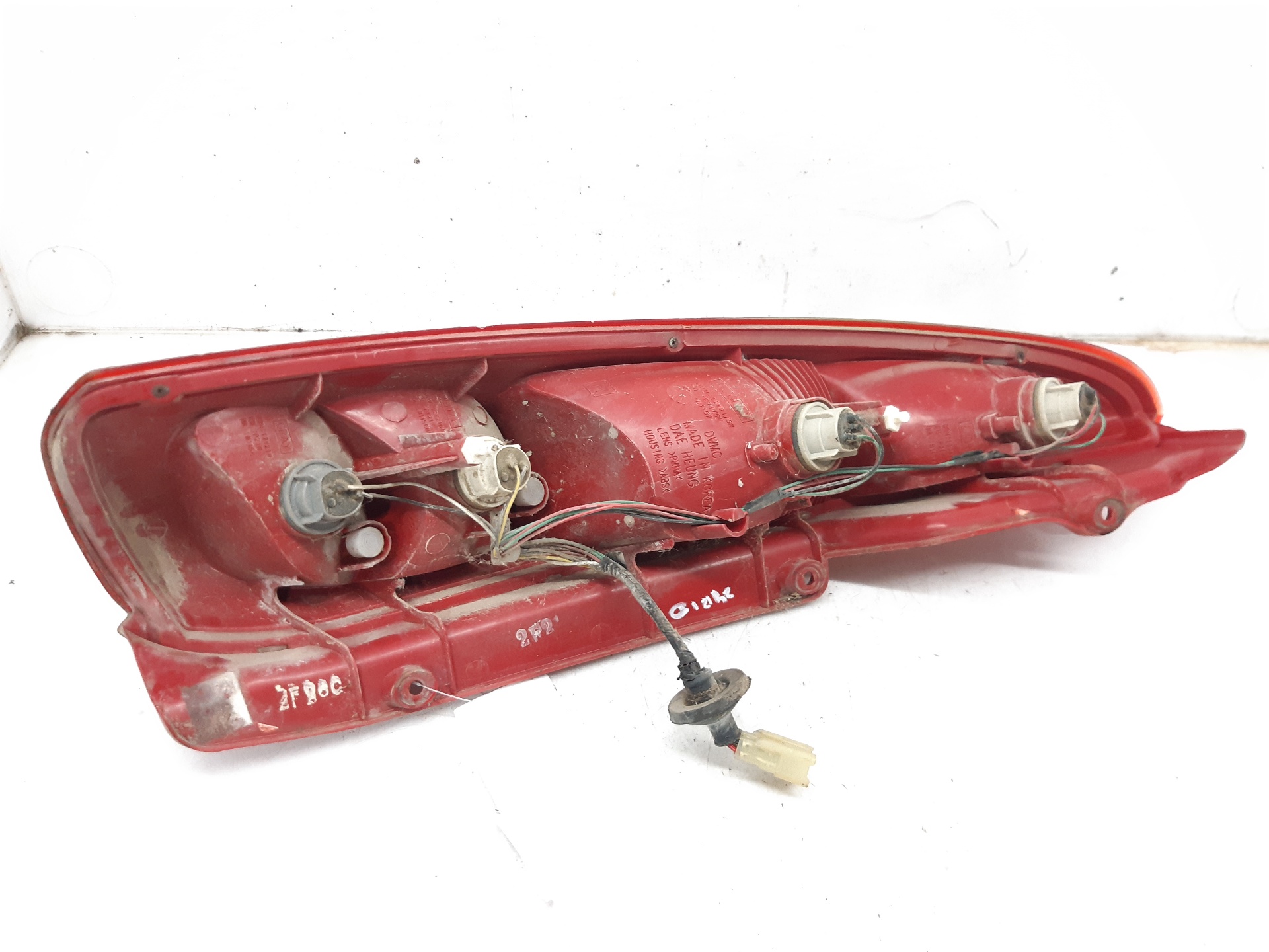 Piloto trasero derecho A16DMS 96260527 de Daewoo Tacuma (u100) 2001-2004 105 CV - pieza usada