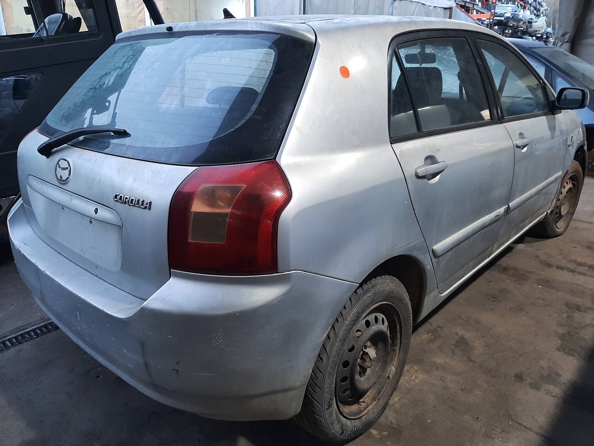 TOYOTA Corolla E120 (2000-2008) Oikean etuoven ikkunansäädin 6981002130 22029449