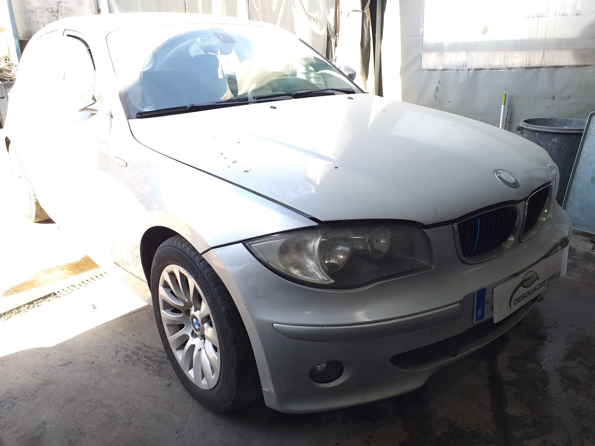 BMW 1 Series E81/E82/E87/E88 (2004-2013) Priekinės radiatoriaus grotelės 51137077130 22301638