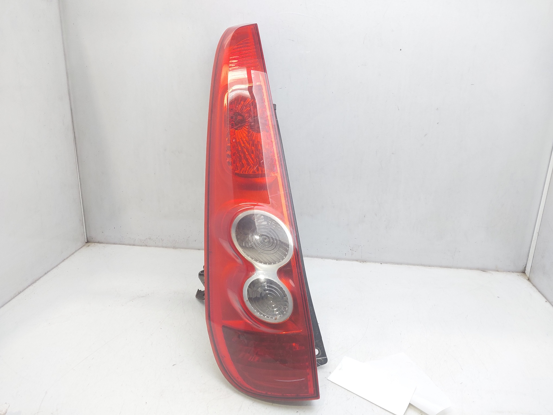 RENAULT Fiesta 5 generation (2001-2010) Vasen takavalo 2S6113A603BG 24759312