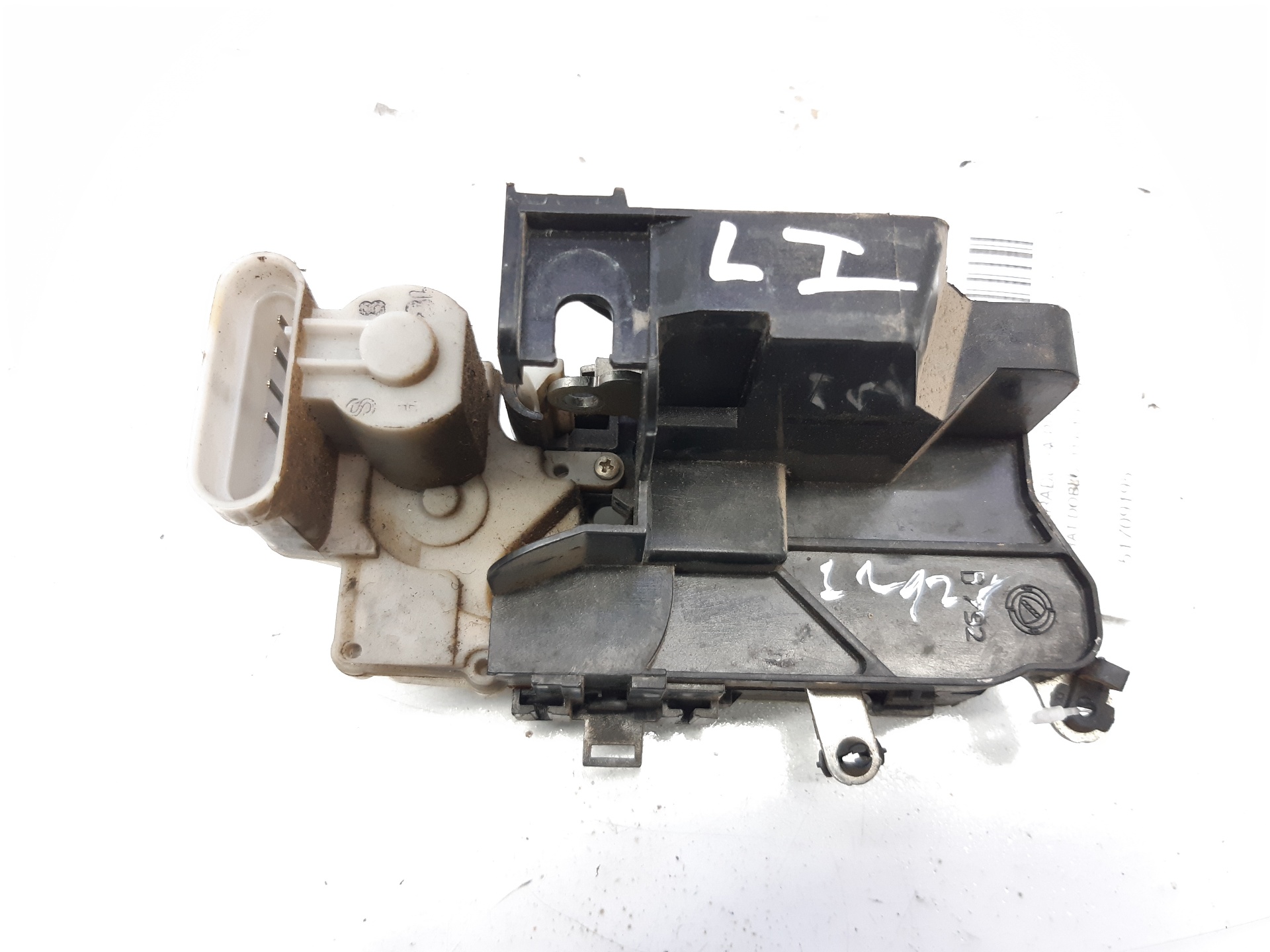 FIAT Doblo 1 generation (2001-2017) Left Side Sliding Door Lock 51709195 18656563