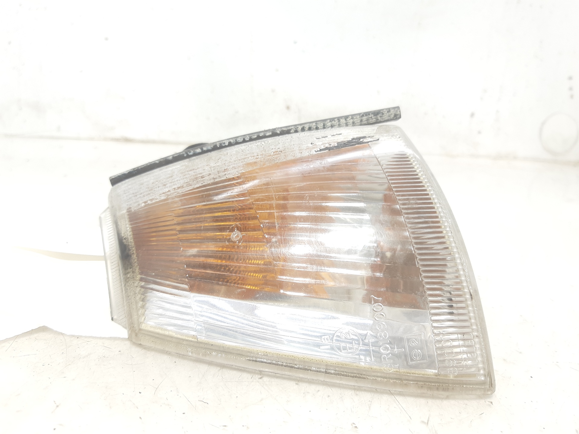 RENAULT Clio 1 generation (1990-1998) Front left turn light 7701349981 18788062