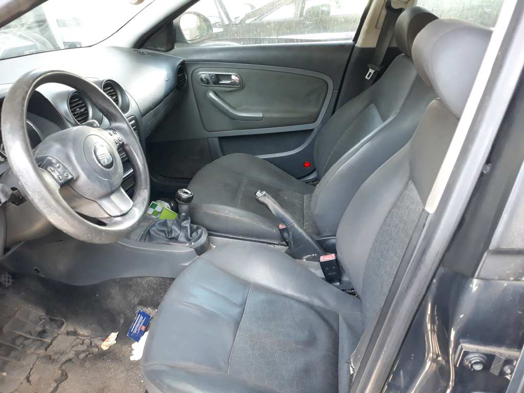 SEAT Cordoba 2 generation (1999-2009) Зеркало передней левой двери 014142 20189837