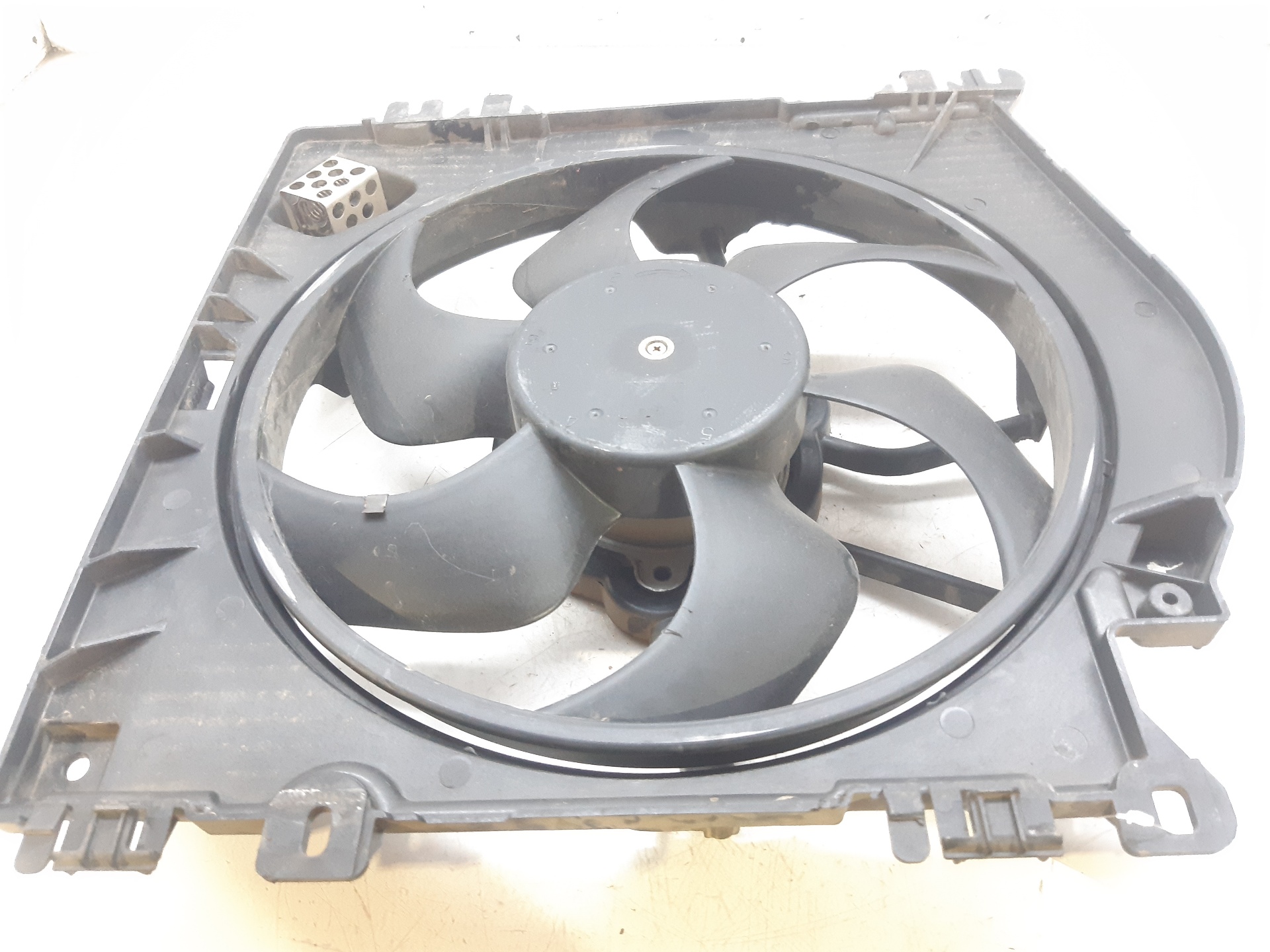 RENAULT Clio 3 generation (2005-2012) Ventilateur diffuseur 21481AY610 18728153